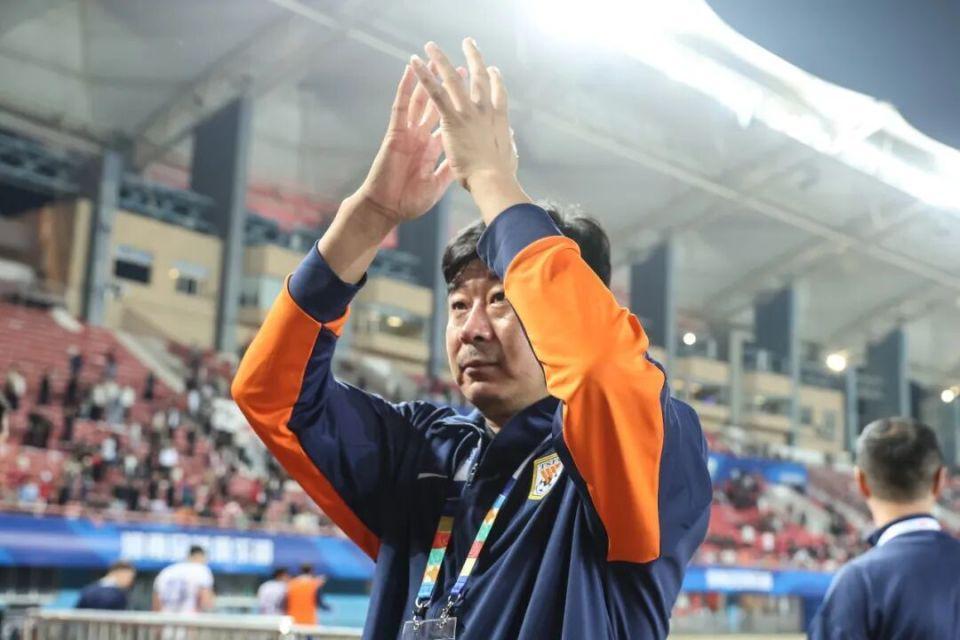 九游娱乐app下载-山东泰山或换帅!媒体人:外教来了,韩鹏学习一年后将回归